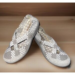 Skechers Criss Cross Slip On Casual Shoe Taupe Women's Size 8.5 Memory Foam